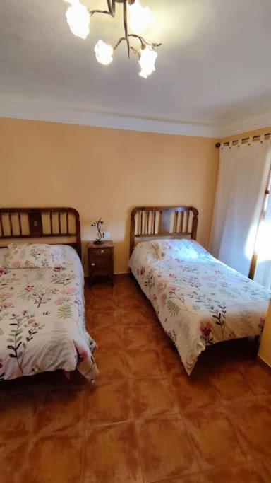 Casa Rural La Criva Crivillen Esterno foto